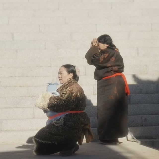 A moment from the mandala ceremony